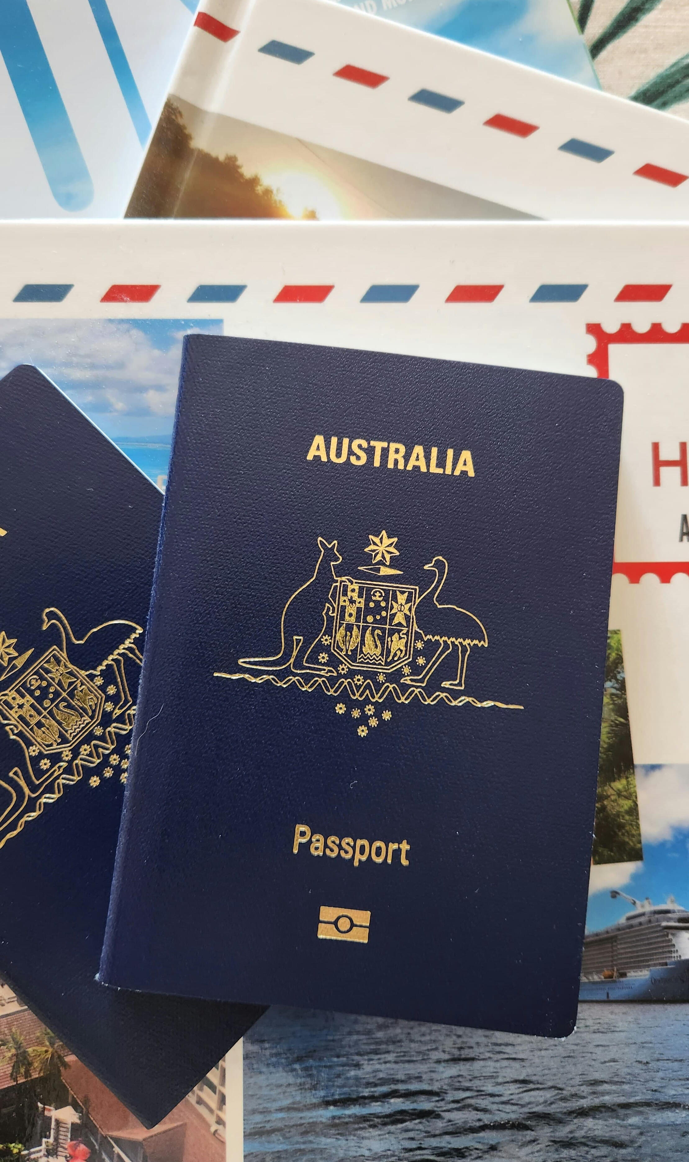 Derecho migratorio en Australia Pasaporte australiano representando información sobre visas, residencia y derecho migratorio en Australia